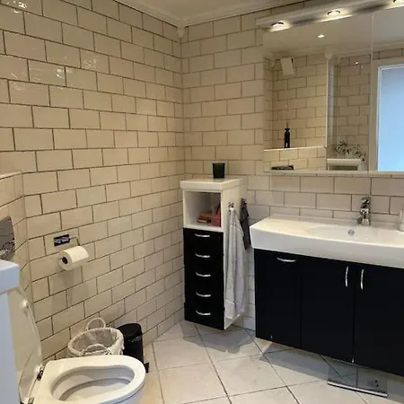 Apartment Hus Sentralt I Fyllingsdalen